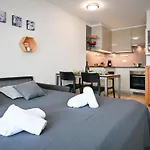 Eaux-vives 213 By Interhome